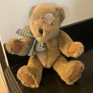 Teddy Bear, Fully Jointed with Glasses & Green Gingham Bow